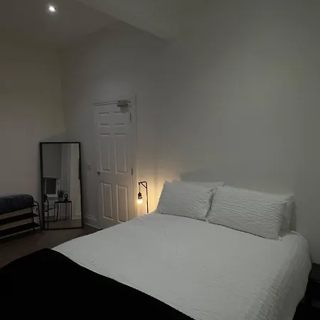 Cosy Modern On Leith Walk דירה *