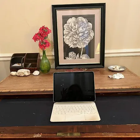 Апартаменты Regal 2bd Georgian Flat In The Heart Of