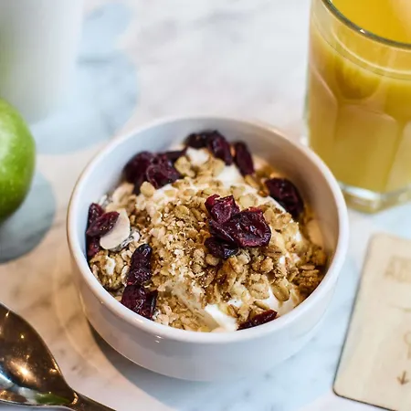 Adagio Royal Mile Эдинбург