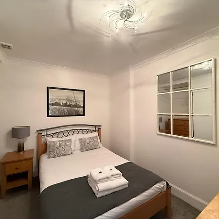 4 Royal Mile Flat Near Castle Apartment *