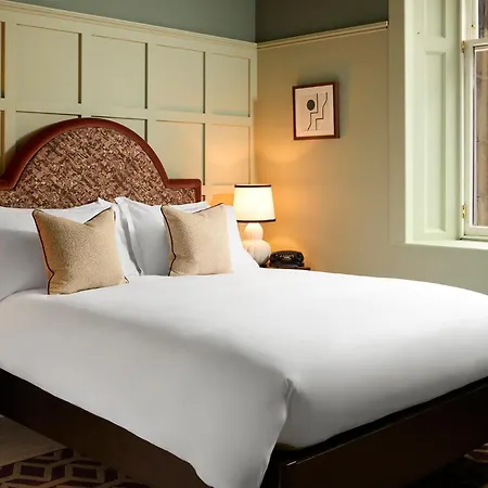 Отель The Hoxton,