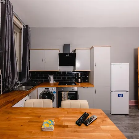 Apartament Relaxing 4 Bdrm Edynburg