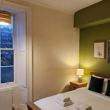 Apartman Cosy 2 Bedroom Flat-castle View Edinburgh