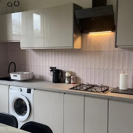 Luxury Victorian 5 Bedroom By Lady Road Edinburgh
