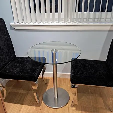 The Retreat Edinburgh, 2-minute Walk To Bus Stop Séjour chez l'habitant *