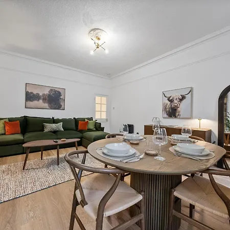 Burnets Close 2 Bedroom - Edinburgh