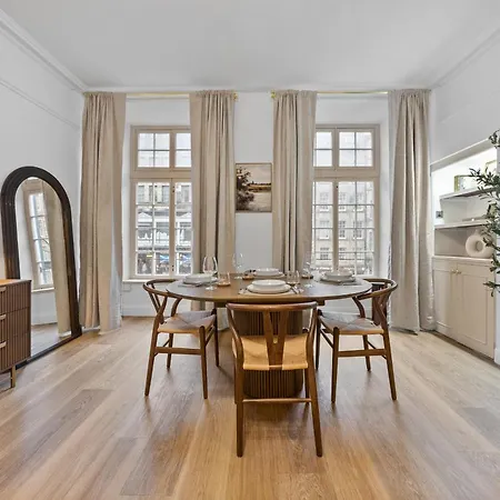 Burnets Close 2 Bedroom - *