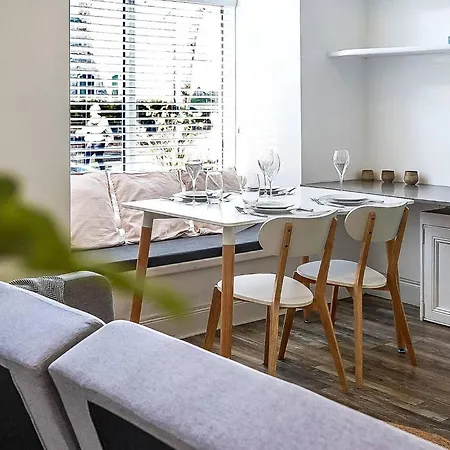 Modern - 2br Flat Near Easter Road Stadium