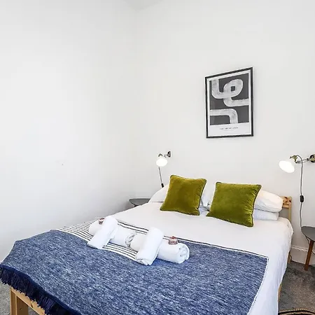 Modern - 2br Flat Near Easter Road Stadium