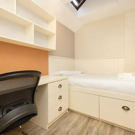 Meadow Court *