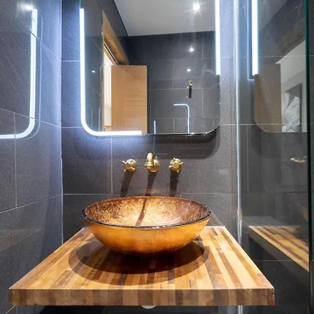 Апартаменты Elegant Stockbridge 3 Bdrm On The Canal Эдинбург