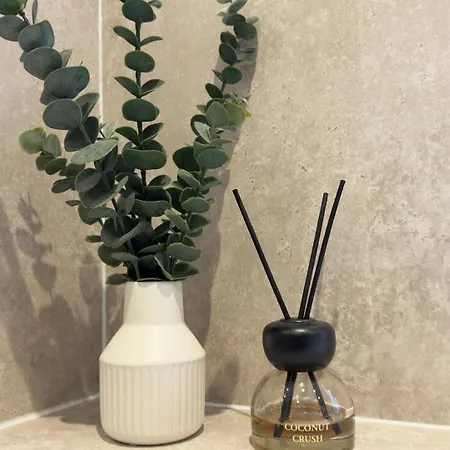 Apartment Fettes - Homely 2bd In Quiet Development *