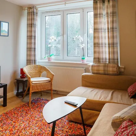 Bright Spacious 2 Bedroom In Stockbridge Apartamento