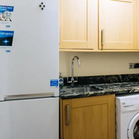 Homely 3 Bedroom In The Heart Of 아파트 에든버러