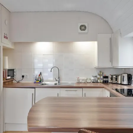 Rose Street Flat