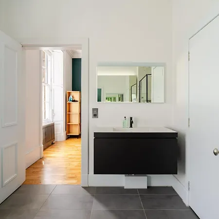 Dragon Luxury Serviced At Alva Street Apartment *