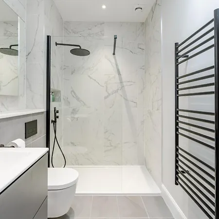 Apartment Dragon Luxury Serviced At Alva Street *
