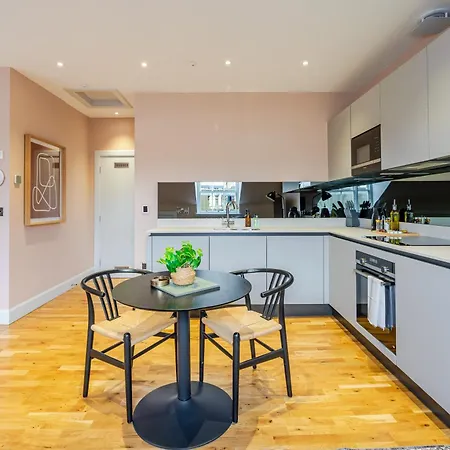 Dragon Luxury Serviced At Alva Street Edinburgh
