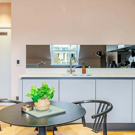 Dragon Luxury Serviced At Alva Street Apartment *