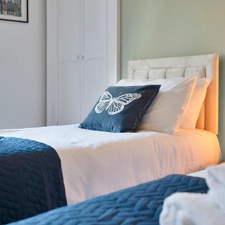 Cozy With Character Vibrant Style Flat At Leith Links Park شقة