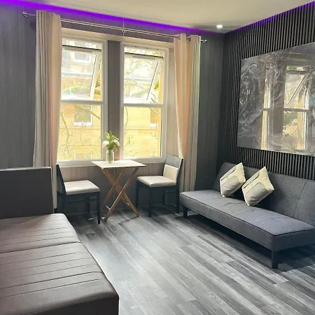 City Centre Holiday Home
