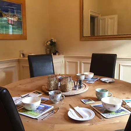 2 Douglas Crescent Bed & Breakfast *