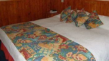 Ashdene House 4*
