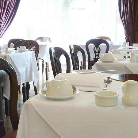 بيت ضيافة Glenalmond House إدنبرة