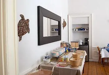 Dene Guest House, New Town