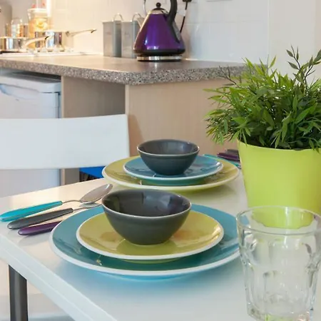 Apartment Mcdonald Road Edinburgh