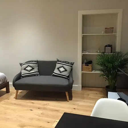 Royal Mile Studio Apartment