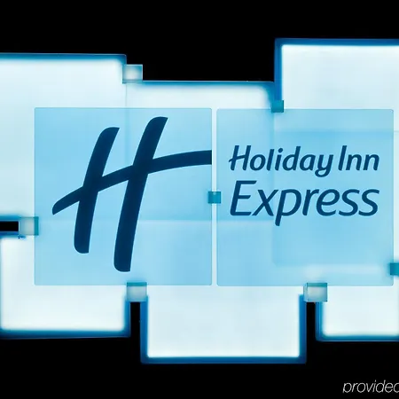 Hotel Express Centre By Ihg 3*