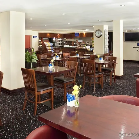 Express Centre By Ihg Hotel