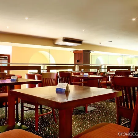 Express Centre By Ihg 3* Edimburgo