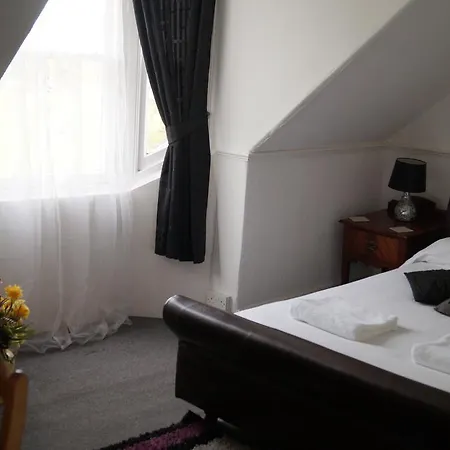 Thistle Gæstehus 2*