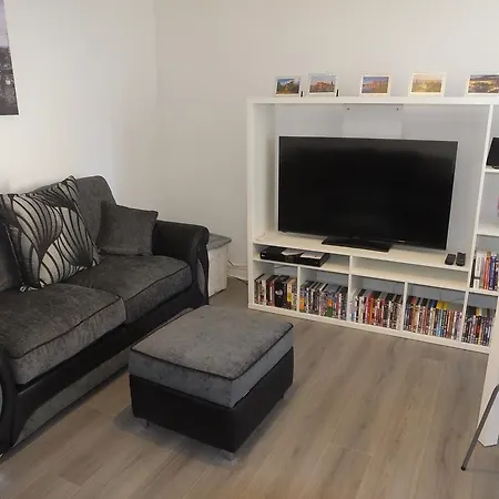 Apartament Lochrin By