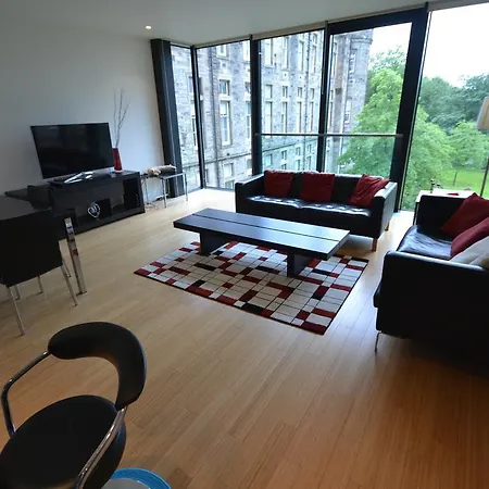 شقة Meadows Apartments- In Quartermile *