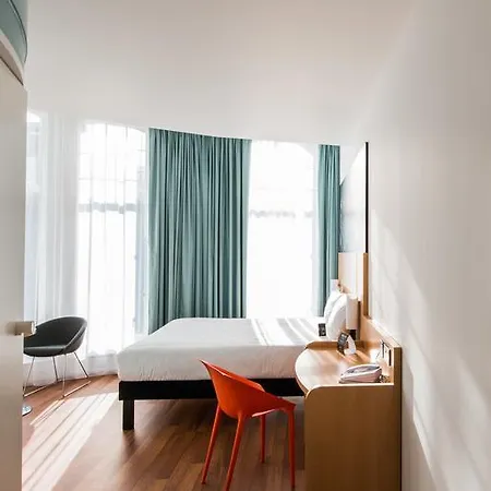 Ibis Centre South Bridge - Royal Mile Edimburgo