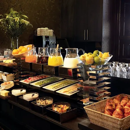 Hotel Nira Caledonia 4*