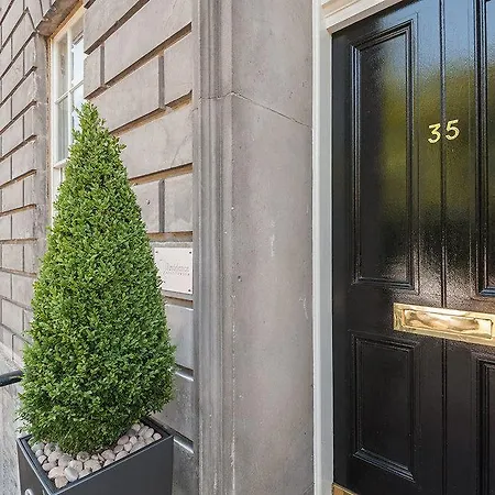 Destiny Scotland - Q-residence Апартаменты Эдинбург