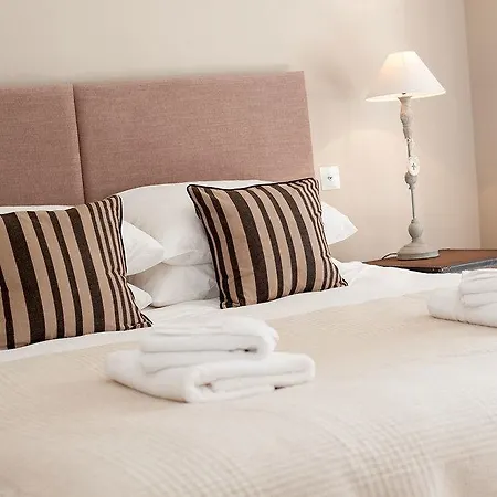 Destiny Scotland - Q-residence * Edinburgh