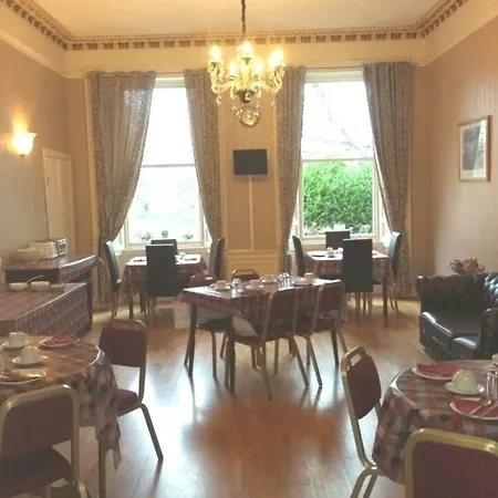 Park View House 3* Эдинбург