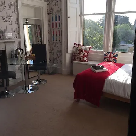 Nocleg ze śniadaniem Wilton Road *