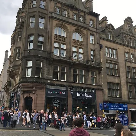Royal Mile Mansions 16