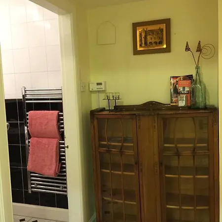 East Fountainbridge Apartment