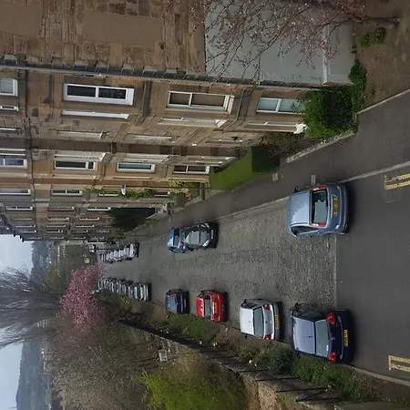 Apartamento Penthouse Sleeps 11 Edimburgo