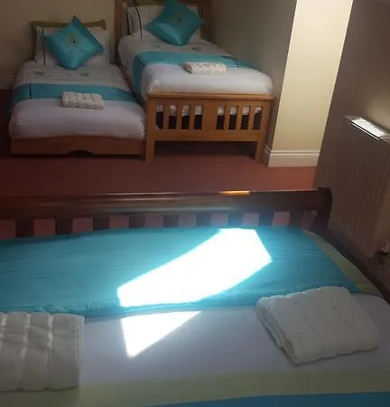 Penthouse Sleeps 11 Appartement *
