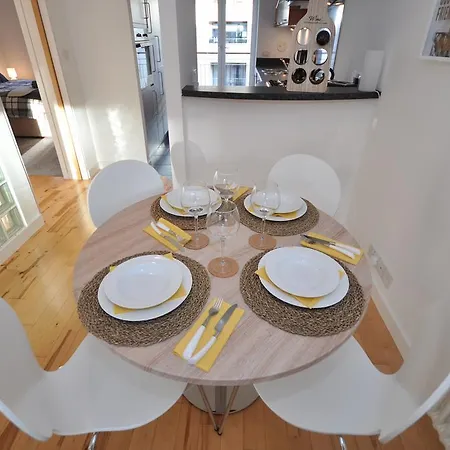 Apartment Quiet Spacious And Modern Sleeps 4