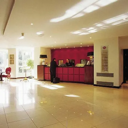 Britannia Отель