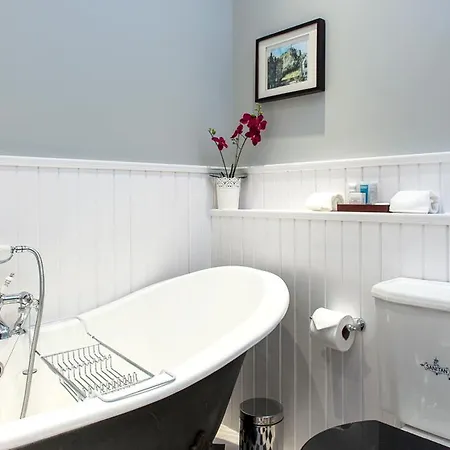 Royal Mile Mansions 14